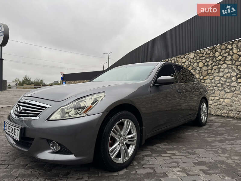 Седан Infiniti G37 2013 в Тернополе