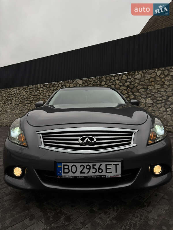 Седан Infiniti G37 2013 в Тернополе