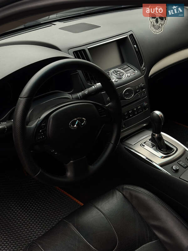 Седан Infiniti G37 2013 в Тернополе