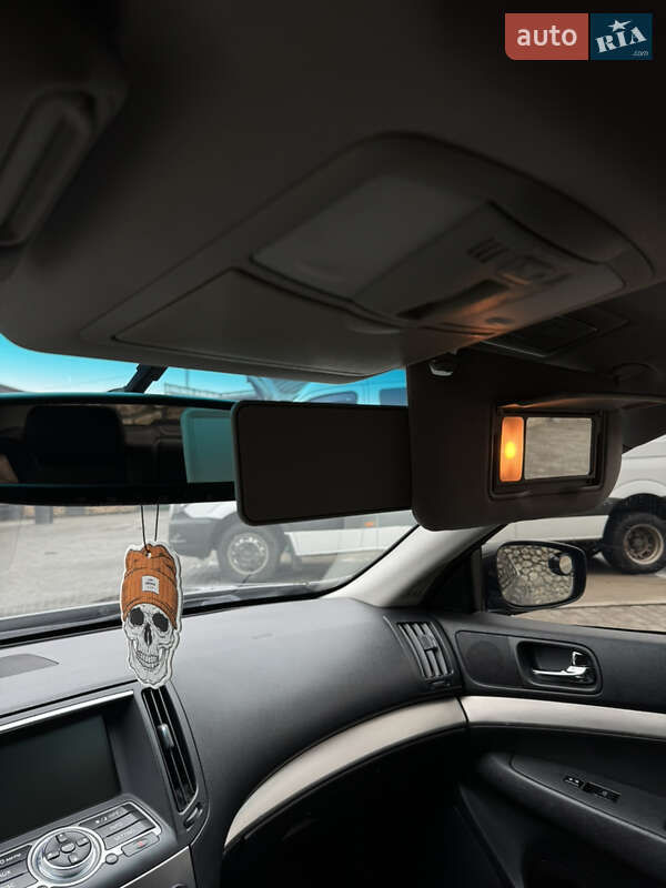 Седан Infiniti G37 2013 в Тернополе