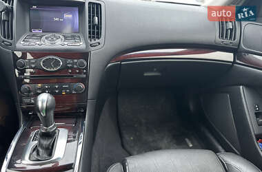 Купе Infiniti G37 2012 в Києві