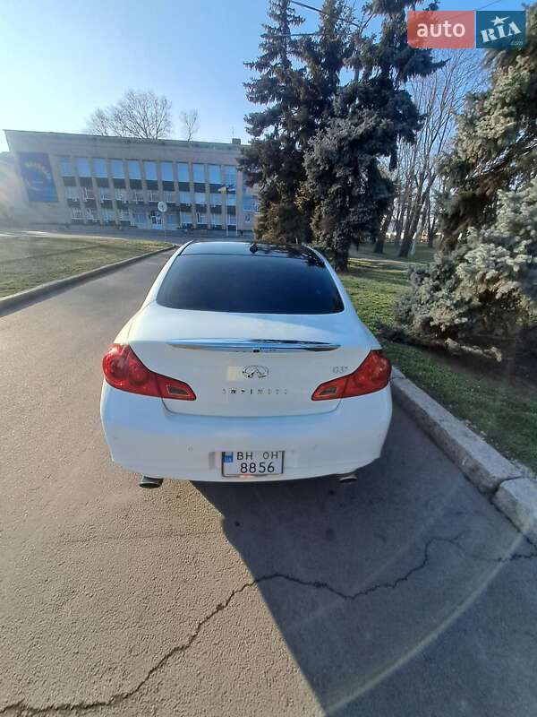 Седан Infiniti G37 2013 в Миколаєві