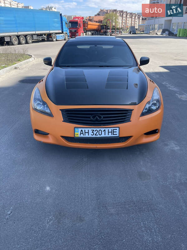Купе Infiniti G37 2007 в 