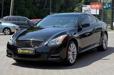 Седан Infiniti G37 2009 в 