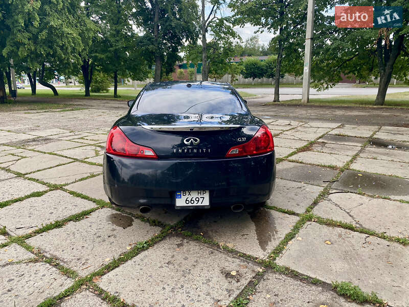 Купе Infiniti G37 2007 в Харькове