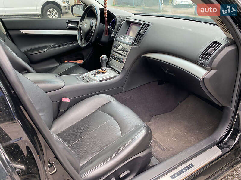 Седан Infiniti G37 2013 в Києві