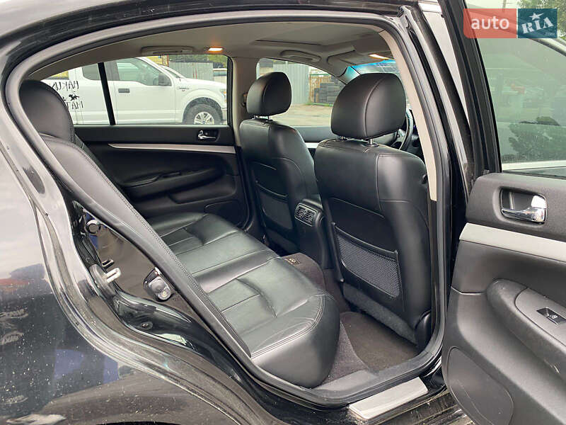 Седан Infiniti G37 2013 в Києві
