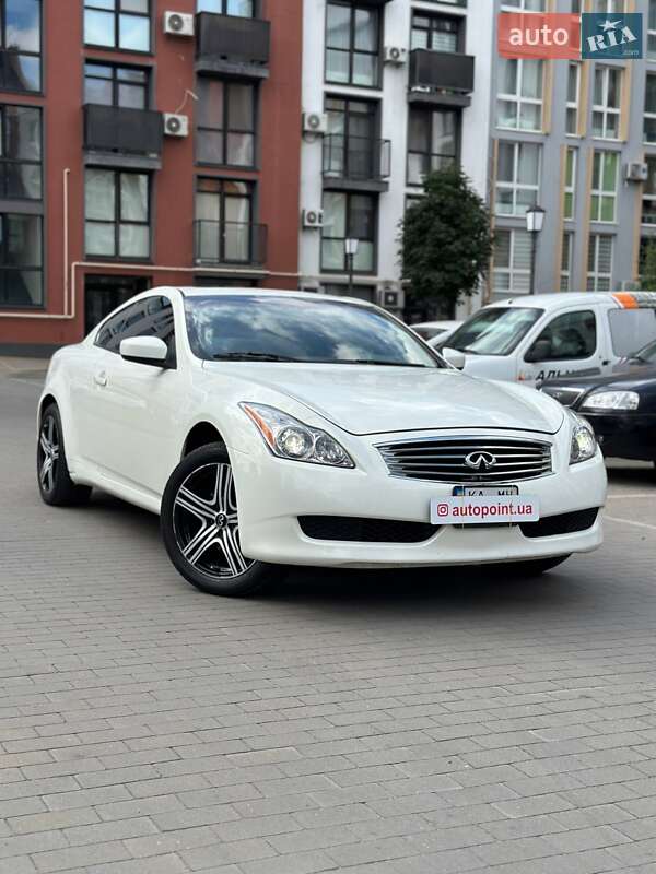 Infiniti G37 2010