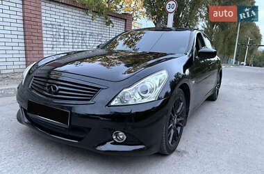Седан Infiniti G37 2010 в Дніпрі