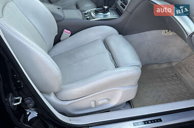 Купе Infiniti G37 2011 в 