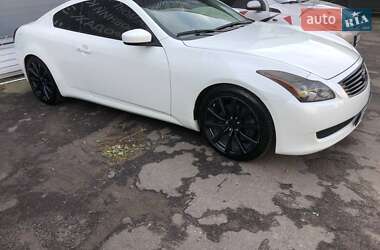 Купе Infiniti G37 2008 в Киеве