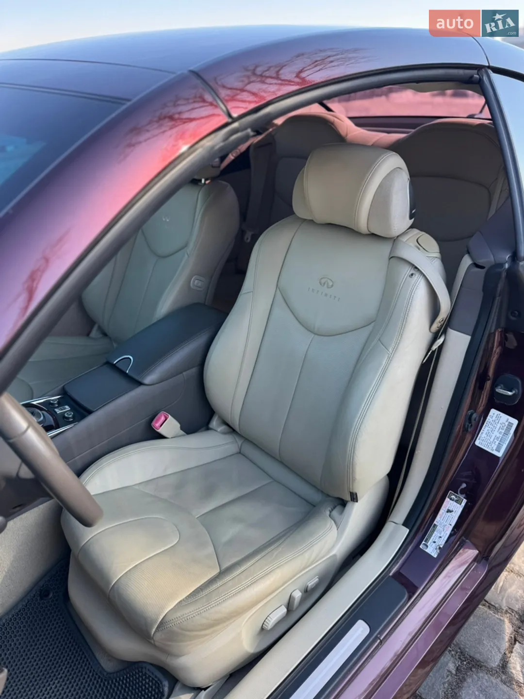 2010 Infiniti G - мініатюра 17