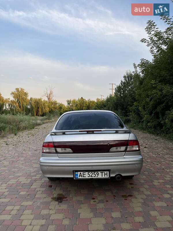 Седан Infiniti I30 1998 в Днепре