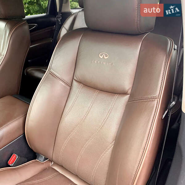 Позашляховик / Кросовер Infiniti JX35 2013 в Умані