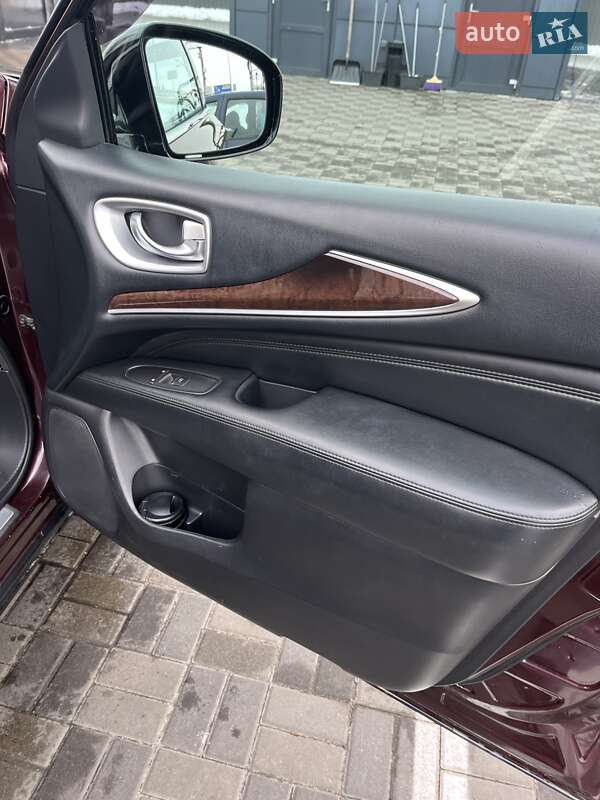 Позашляховик / Кросовер Infiniti JX35 2013 в Києві