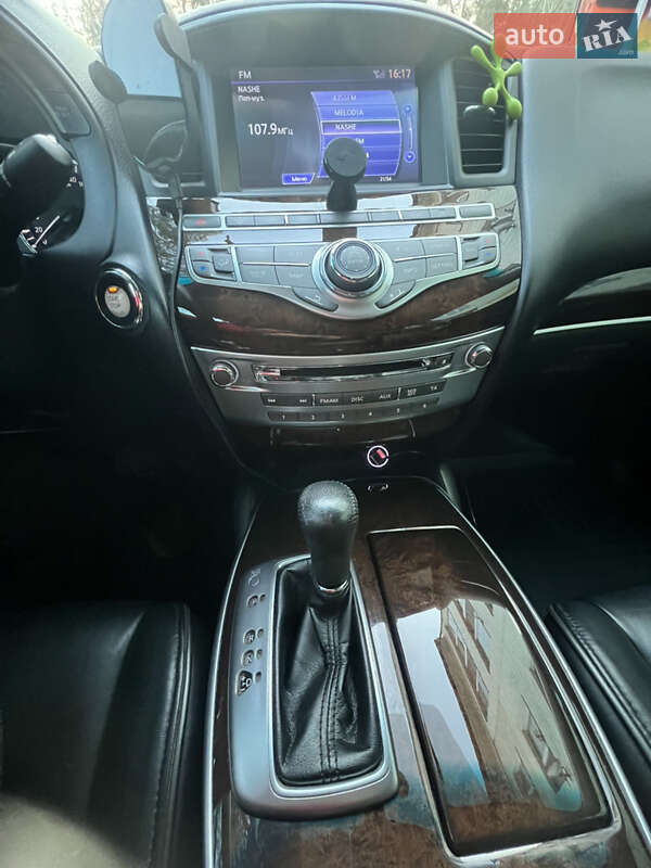 Внедорожник / Кроссовер Infiniti JX35 2013 в Киеве