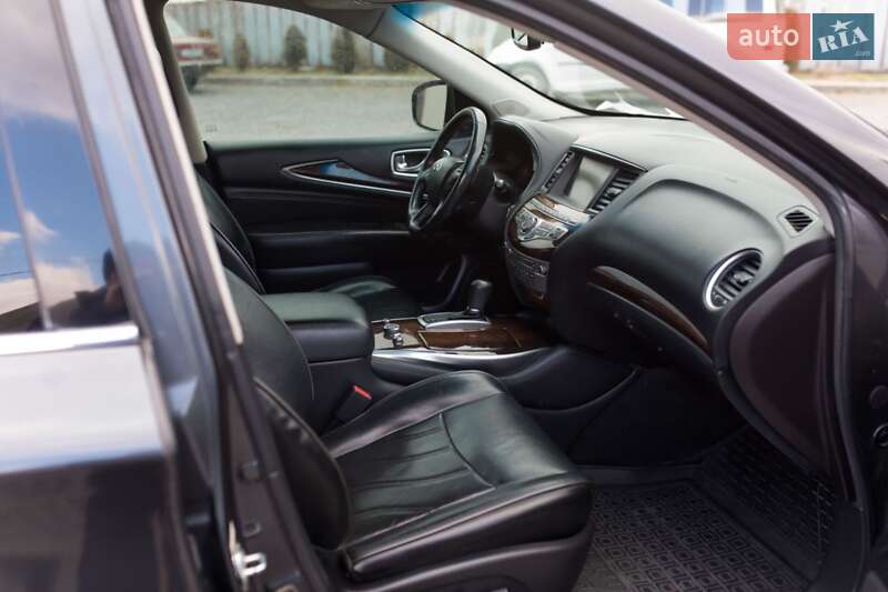 Позашляховик / Кросовер Infiniti JX35 2013 в Хусті