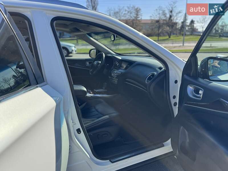 Позашляховик / Кросовер Infiniti JX35 2013 в Києві