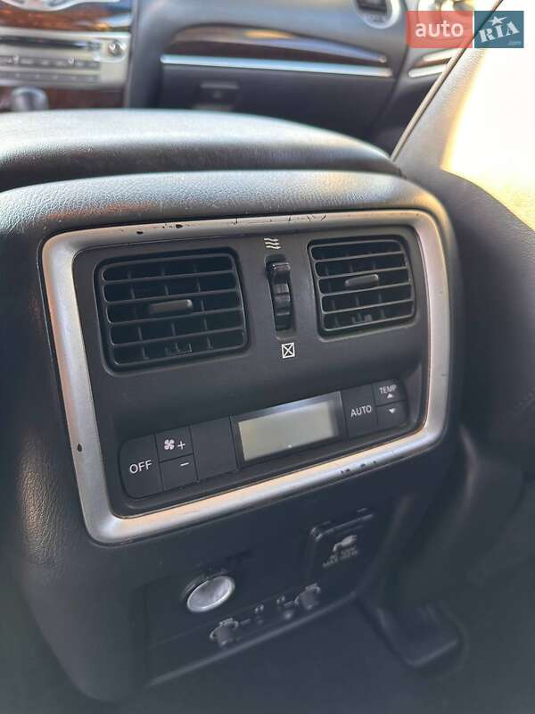 Внедорожник / Кроссовер Infiniti JX35 2012 в Одессе