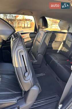 Внедорожник / Кроссовер Infiniti JX35 2012 в 
