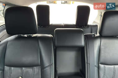 Внедорожник / Кроссовер Infiniti JX35 2012 в 