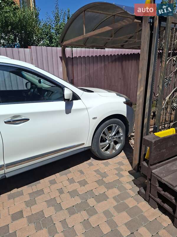 Внедорожник / Кроссовер Infiniti JX35 2013 в Белой Церкви