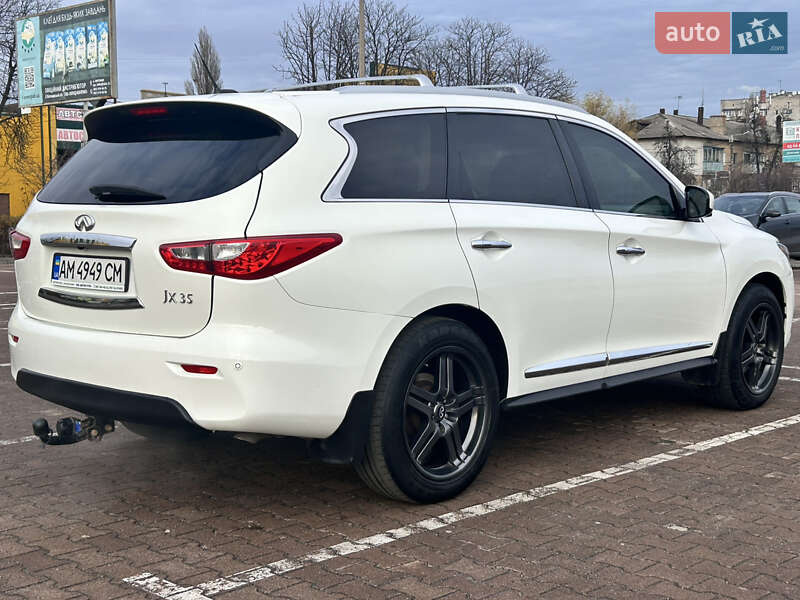 Внедорожник / Кроссовер Infiniti JX35 2013 в Житомире