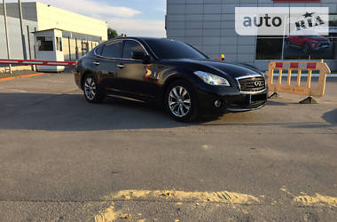 Седан Infiniti M25 2012 в Харькове