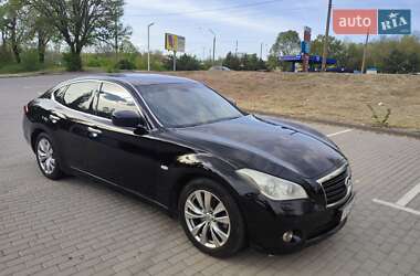 Седан Infiniti M25 2012 в 