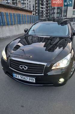 Седан Infiniti M25 2012 в Киеве