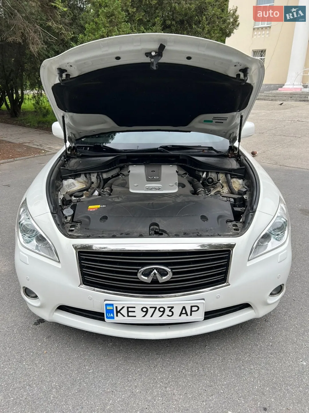 2011 Infiniti M - мініатюра 21