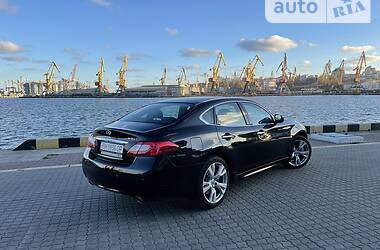 Седан Infiniti M30 2013 в Одесі