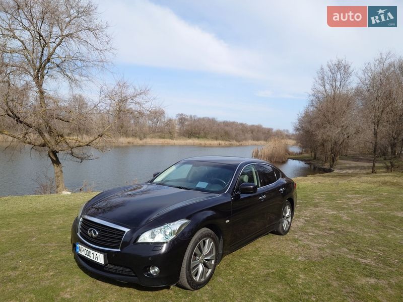 Infiniti M30 2011 Infiniti M30 2011