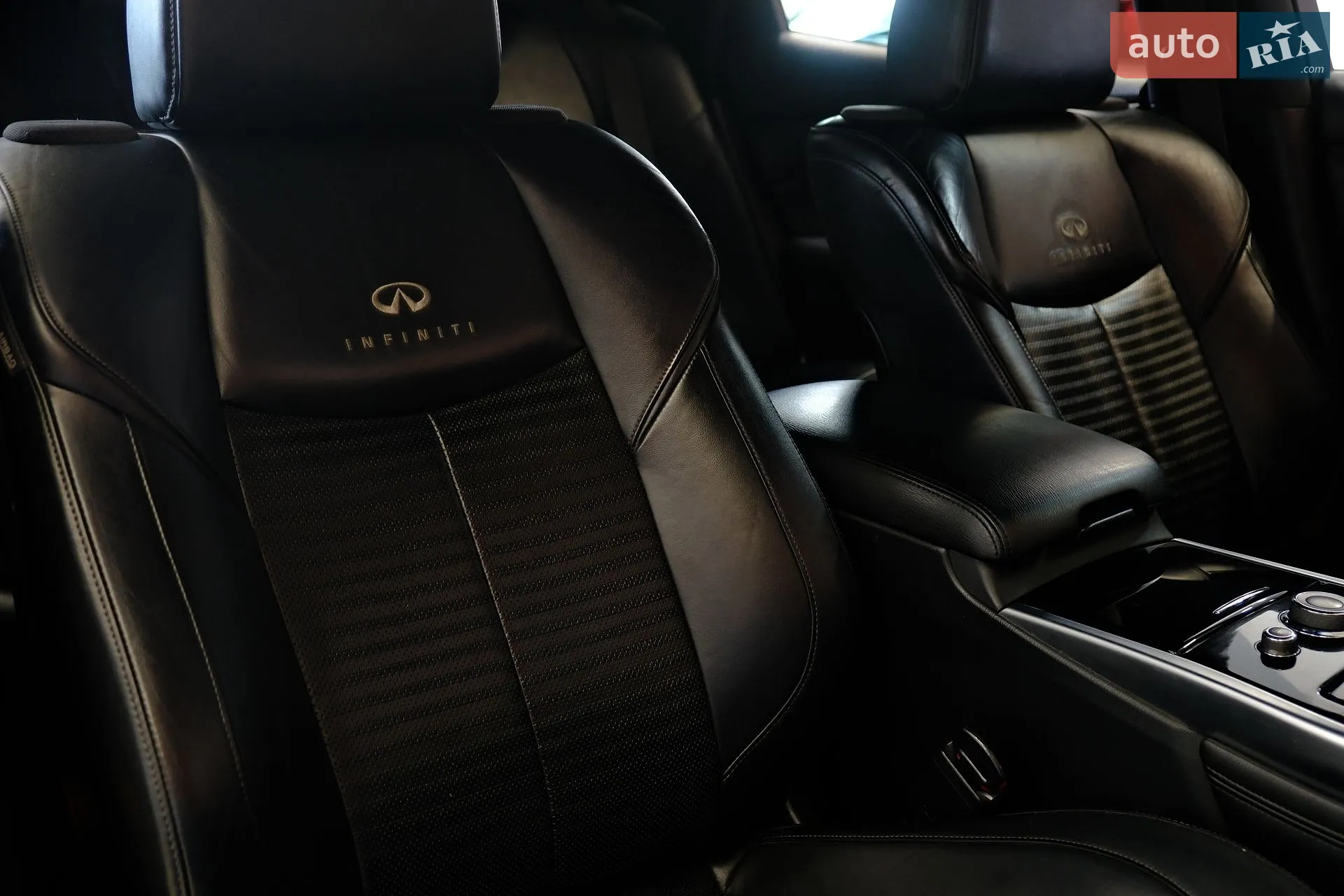 2013 Infiniti M - мініатюра 41