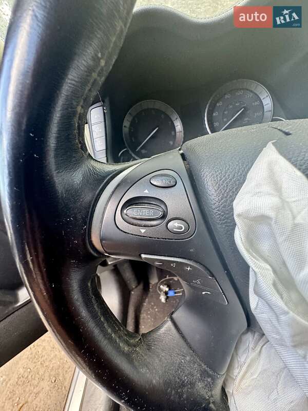 Седан Infiniti M35 2011 в Одессе