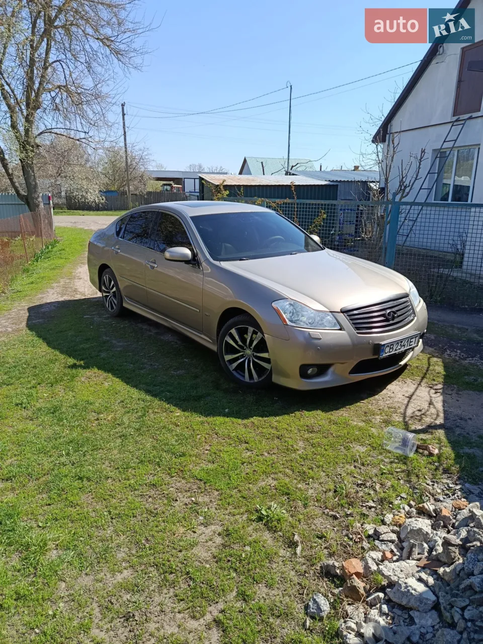 2011 Infiniti M - мініатюра 29