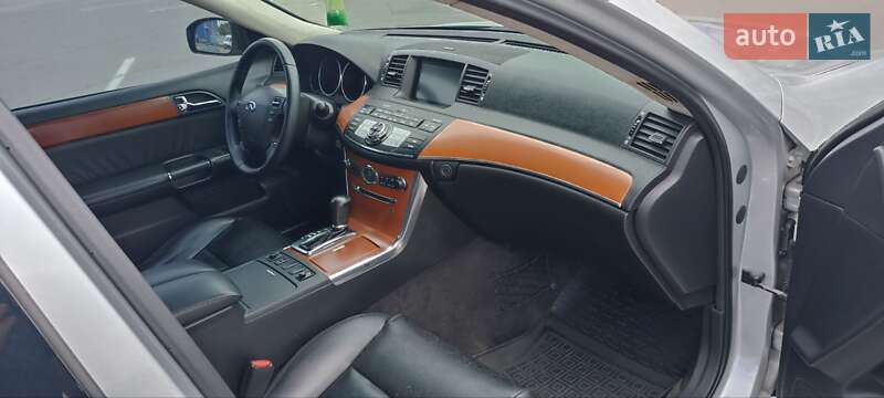 Седан Infiniti M35 2007 в Дніпрі