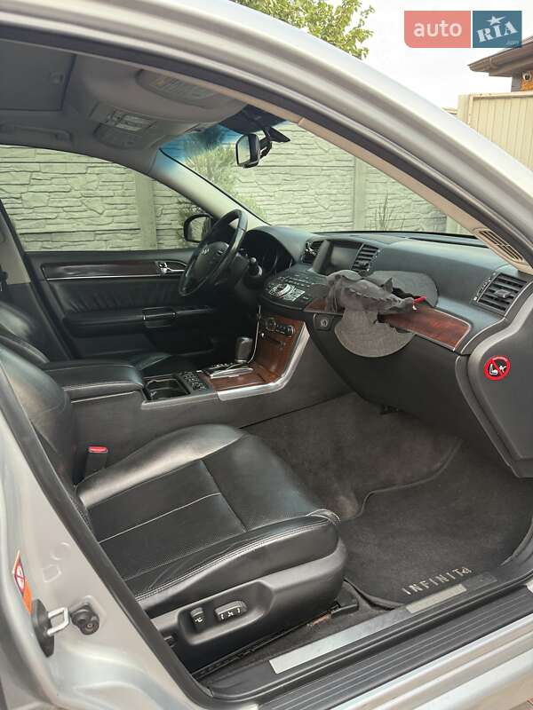 Седан Infiniti M35 2008 в Дніпрі