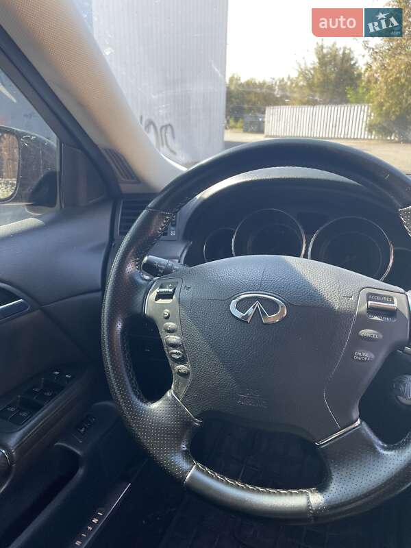 Седан Infiniti M35 2008 в Борисполі