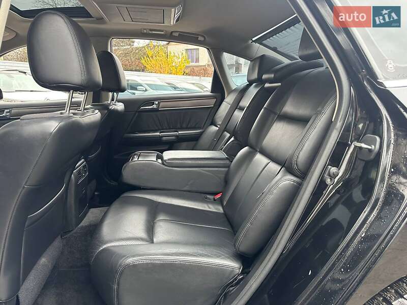 Седан Infiniti M35 2010 в Киеве