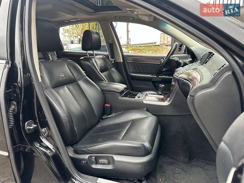 Седан Infiniti M35 2010 в Киеве