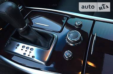 Седан Infiniti M37 2013 в 