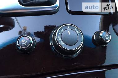 Седан Infiniti M37 2013 в 