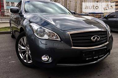 Седан Infiniti M37 2013 в 