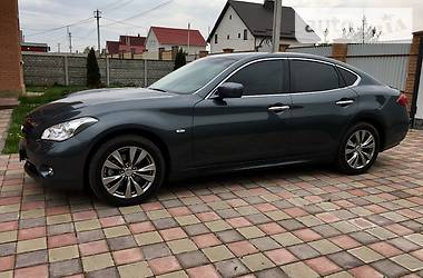 Седан Infiniti M37 2013 в 
