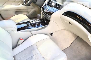 Седан Infiniti M37 2013 в 