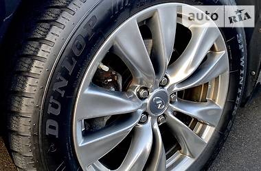 Седан Infiniti M37 2013 в 