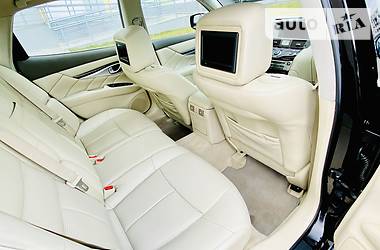 Седан Infiniti M37 2013 в 