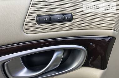 Седан Infiniti M37 2013 в 