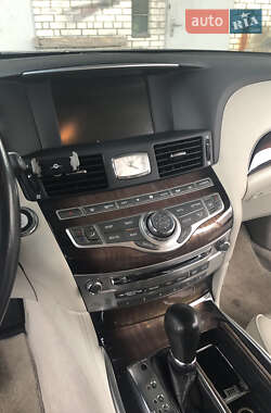 Седан Infiniti M37 2011 в Киеве